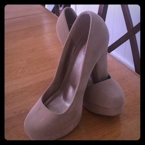 Torrid size 9 high heels